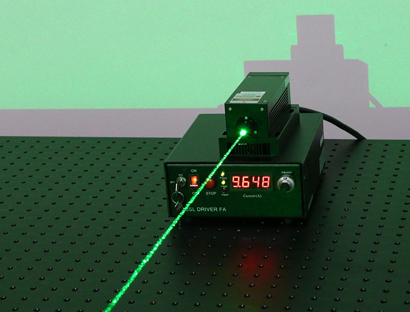 532nm 2000mw 2500mw 3000mw green dpss with تعديل TTL high power pumped laser
